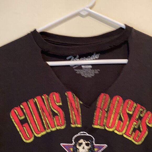 Guns N Roses Cross Graphic Black Short Sleeve t-shirt Small - Picture 3 of 5